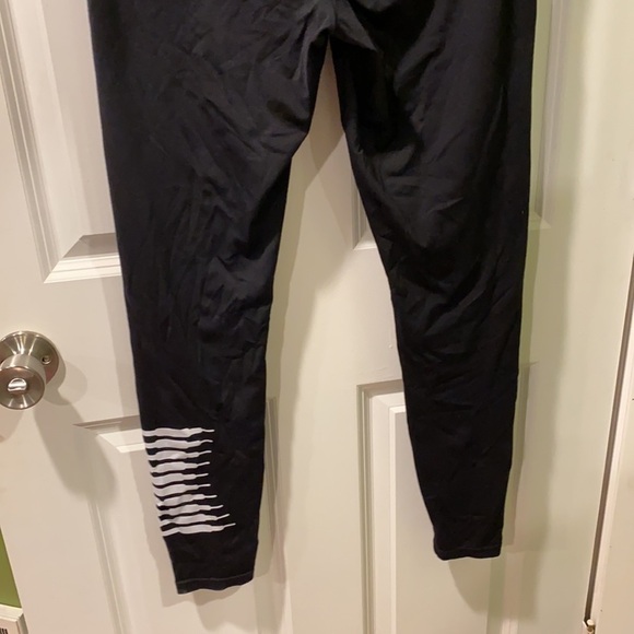 Savage X Fenty Black Leggings EUC Large - Picture 9 of 12